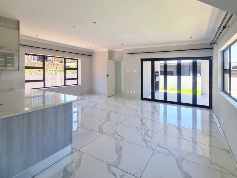 To Let 4 Bedroom Property for Rent in Melodie North West